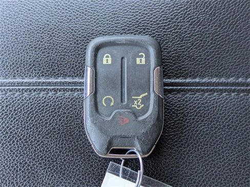 Used 2023 GMC Terrain SLT image 31