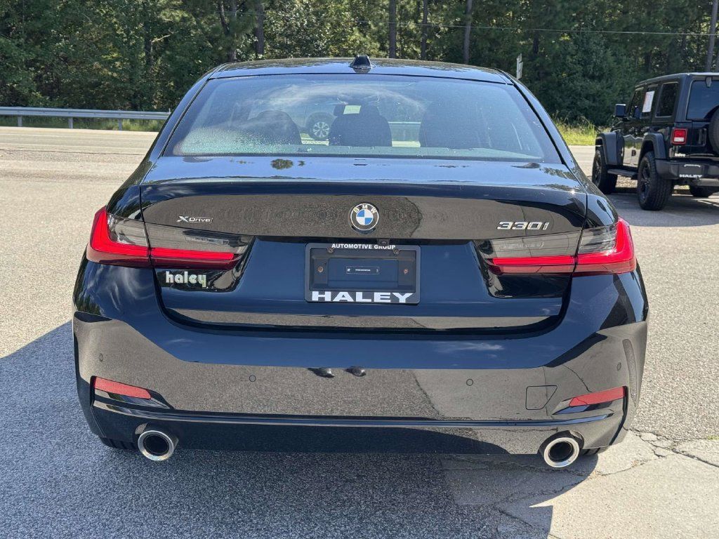 Used 2026 BMW 330i xDrive Sedan AWD/4WD image 23