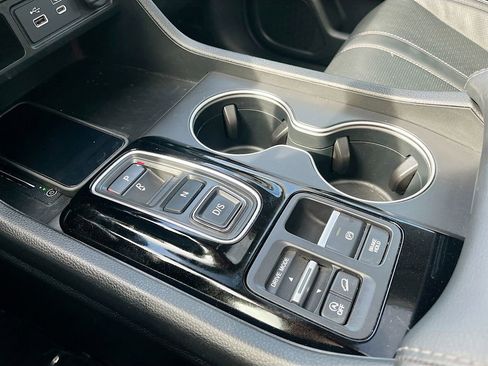 Used 2023 Honda Pilot Elite image 17
