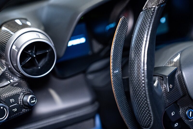 Used 2022 Ferrari F8 Tributo RWD image 32