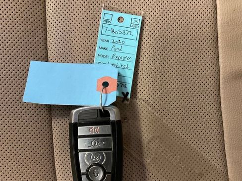 Used 2020 Ford Explorer Limited AWD/4WD image 35