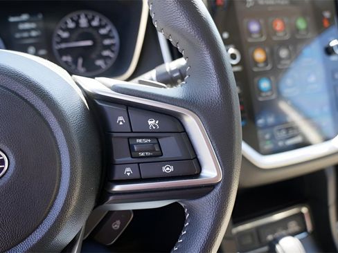 Used 2024 Subaru Ascent Limited image 19