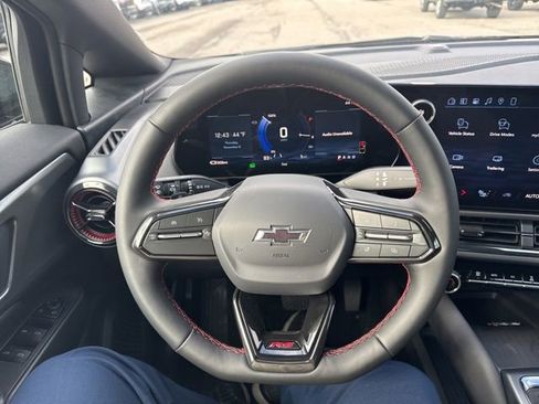 New 2026 Chevrolet Equinox EV RS FWD image 15