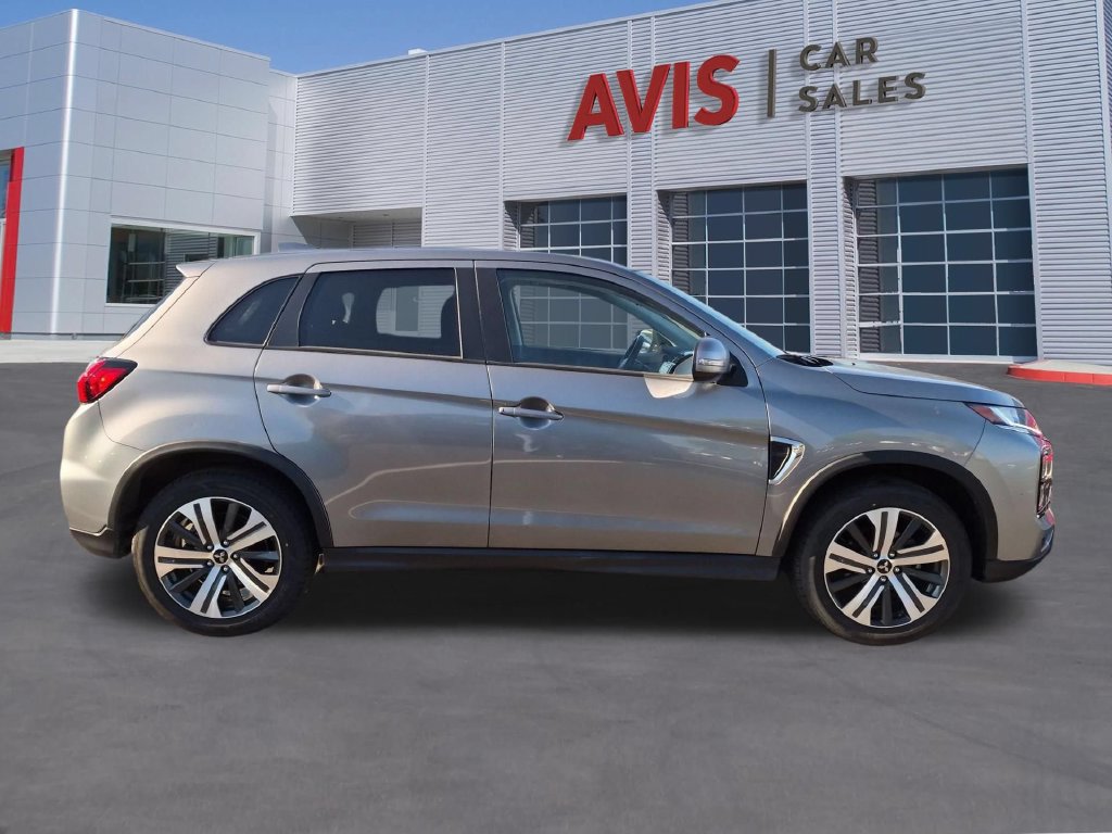 Used 2025 Mitsubishi Outlander Sport SE AWD/4WD image 4