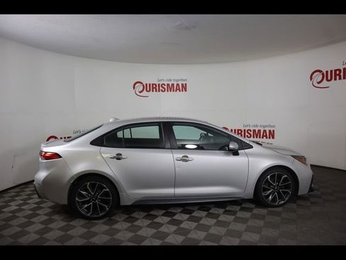 Used 2022 Toyota Corolla SE FWD image 11