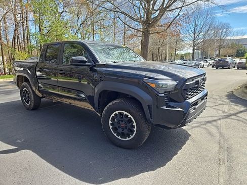 Used 2024 Toyota Tacoma TRD Off-Road image 1