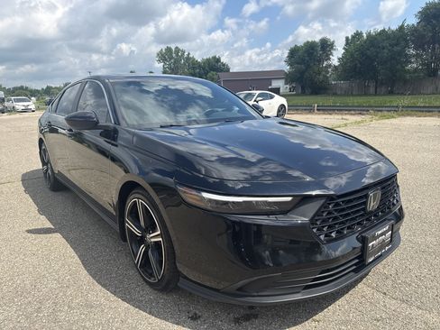 Used 2024 Honda Accord Sport image 1