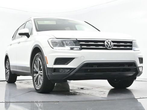 Used 2019 Volkswagen Tiguan SEL FWD image 45