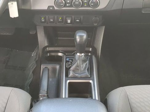 Used 2022 Toyota Tacoma SR5 image 19