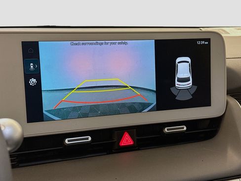 Used 2024 Hyundai Ioniq 5 SE image 23