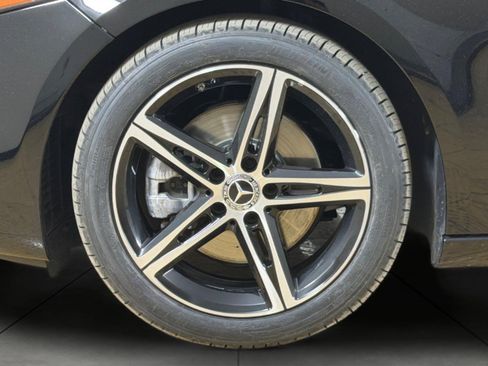 Used 2019 Mercedes-Benz A 220 image 24