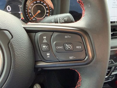 Used 2024 Jeep Gladiator Rubicon image 14