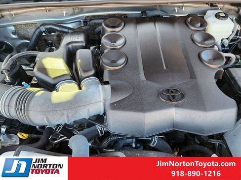 Used 2024 Toyota 4Runner SR5 image 32