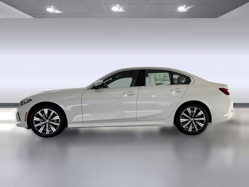 Used 2026 BMW 330i Sedan w/ Premium Package image 2