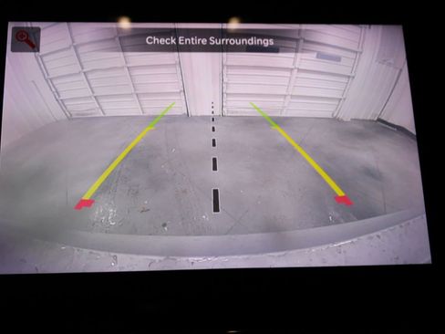 Used 2023 Jeep Wagoneer L Series III w/ Preferred Equipment Group image 71