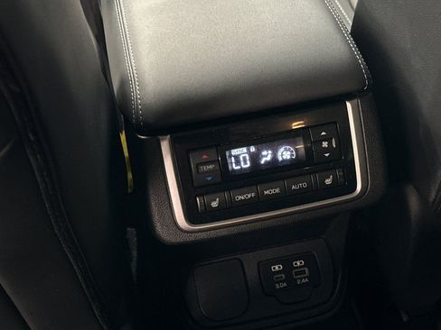 Used 2023 Subaru Ascent Limited AWD/4WD image 14
