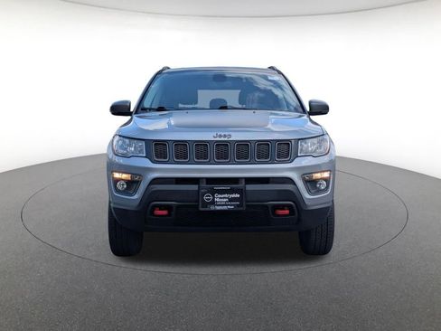 Used 2019 Jeep Compass Trailhawk AWD/4WD image 2