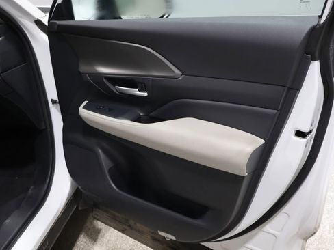 Certified 2024 Toyota Grand Highlander XLE image 26