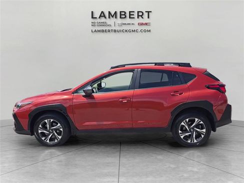 Used 2024 Subaru Crosstrek 2.0i Premium AWD/4WD image 2