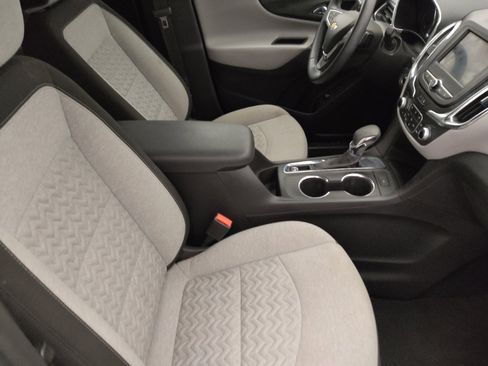 Used 2023 Chevrolet Equinox LT w/ Driver Convenience Package FWD image 21