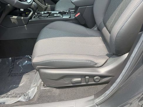 Certified 2026 Subaru Forester Premium w/ Base/Premium Package AWD/4WD image 17