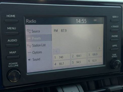 Used 2019 Toyota RAV4 XLE w/ Convenience Package FWD image 19