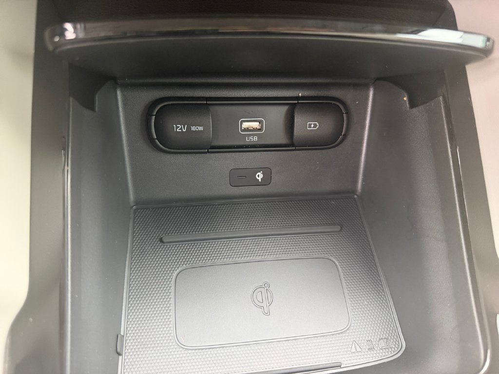 Certified 2022 Kia Telluride EX w/ EX Premium Package FWD image 22