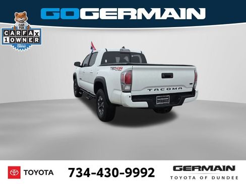 Used 2021 Toyota Tacoma TRD Off-Road w/ Technology Package image 10