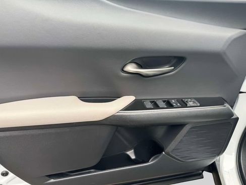 Used 2023 Lexus UX 250h F Sport w/ Accessory Package (Z2) image 21