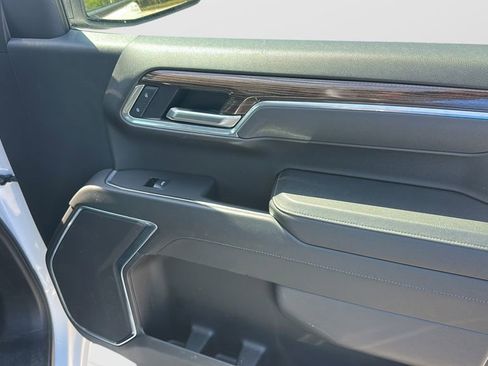 Used 2025 Chevrolet Silverado 1500 LT image 23