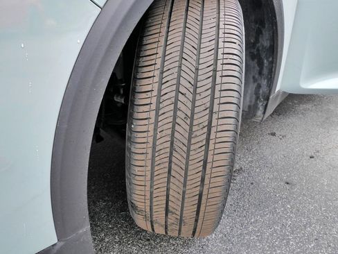 Used 2025 Kia K4 LXS image 32