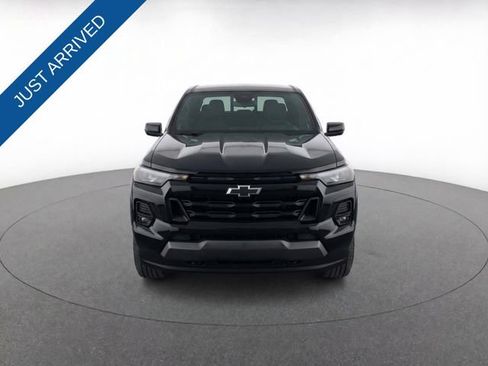 Used 2023 Chevrolet Colorado LT w/ LT Convenience Package III image 5