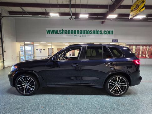 Used 2019 BMW X5 xDrive50i w/ M Sport Package image 11