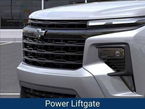 New 2026 Chevrolet Traverse LT w/ Midnight/Sport Edition FWD image 15