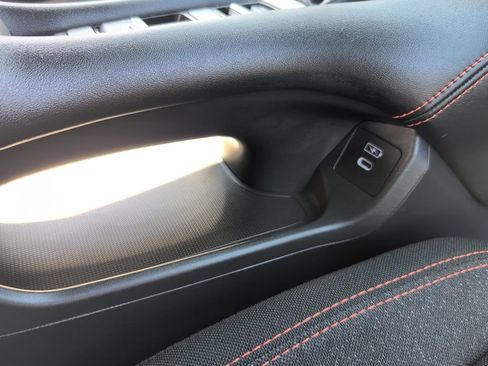 Used 2025 Honda HR-V Sport image 46
