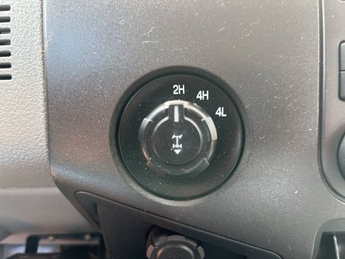Used 2013 Ford F250 XL w/ XL Value Pkg AWD/4WD image 20