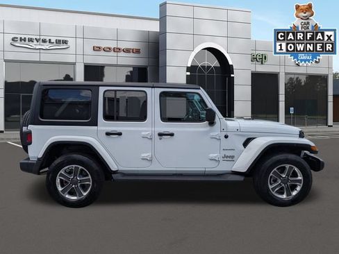 Used 2021 Jeep Wrangler Unlimited Sahara AWD/4WD image 2
