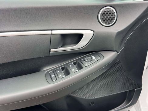 Certified 2023 Hyundai Sonata SE image 16