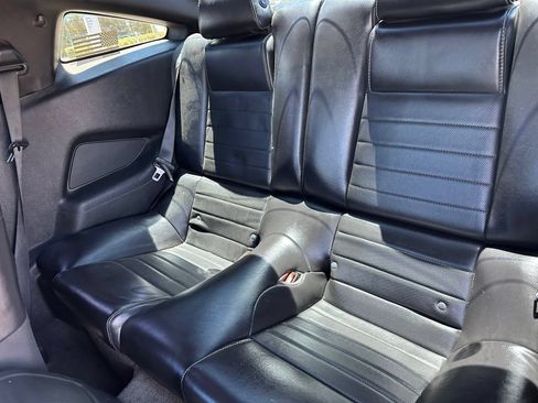 Used 2013 Ford Mustang GT Premium w/ Electronics Pkg RWD image 6