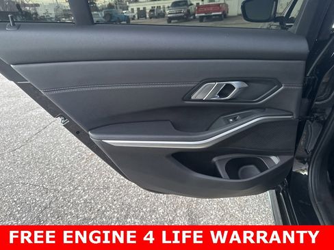 Used 2021 BMW 330e xDrive image 22