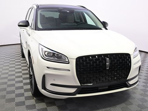 New 2026 Lincoln Corsair Reserve w/ Jet Appearance Package image 9