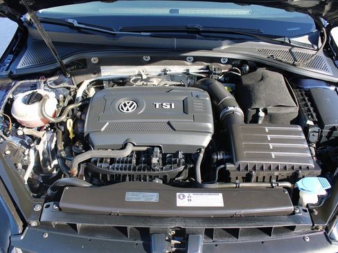 Used 2016 Volkswagen Golf S image 30