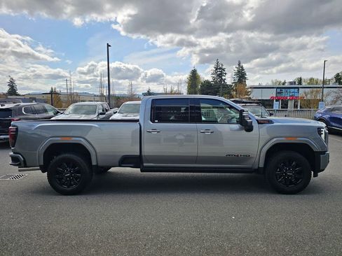 New 2026 GMC Sierra 2500 AT4 w/ AT4 Premium Plus Package AWD/4WD image 6