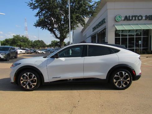 Used 2023 Ford Mustang Mach-E Premium image 15