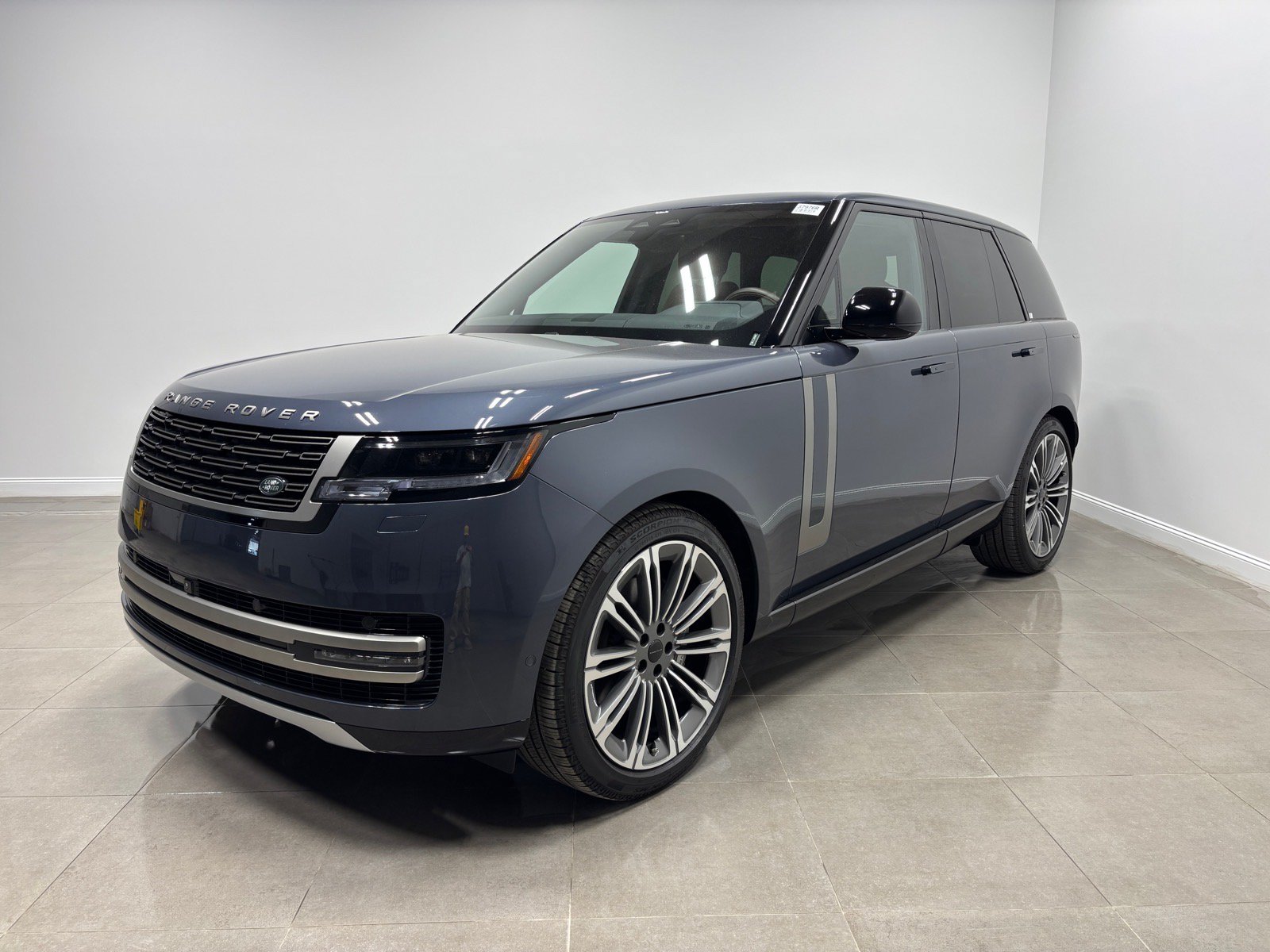 New 2026 Land Rover Range Rover SE AWD/4WD image 1