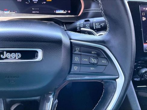 Used 2021 Jeep Grand Cherokee L Laredo AWD/4WD image 19