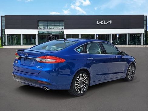 Used 2018 Ford Fusion Titanium FWD image 4