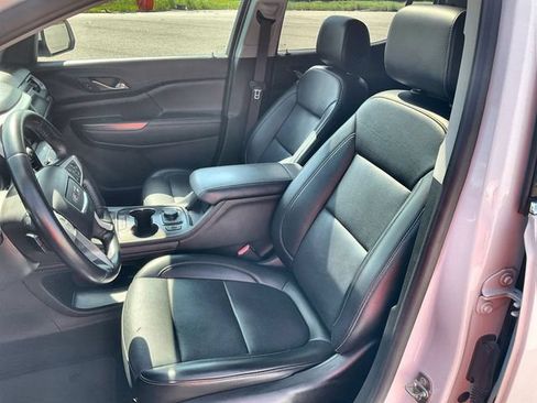 Used 2021 GMC Acadia SLT FWD image 19