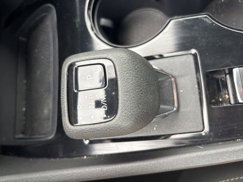 Used 2023 Nissan Rogue S image 30