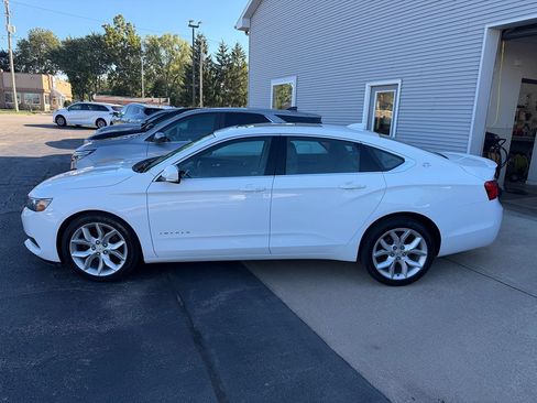 Used 2017 Chevrolet Impala LT w/ Leather Package FWD image 2